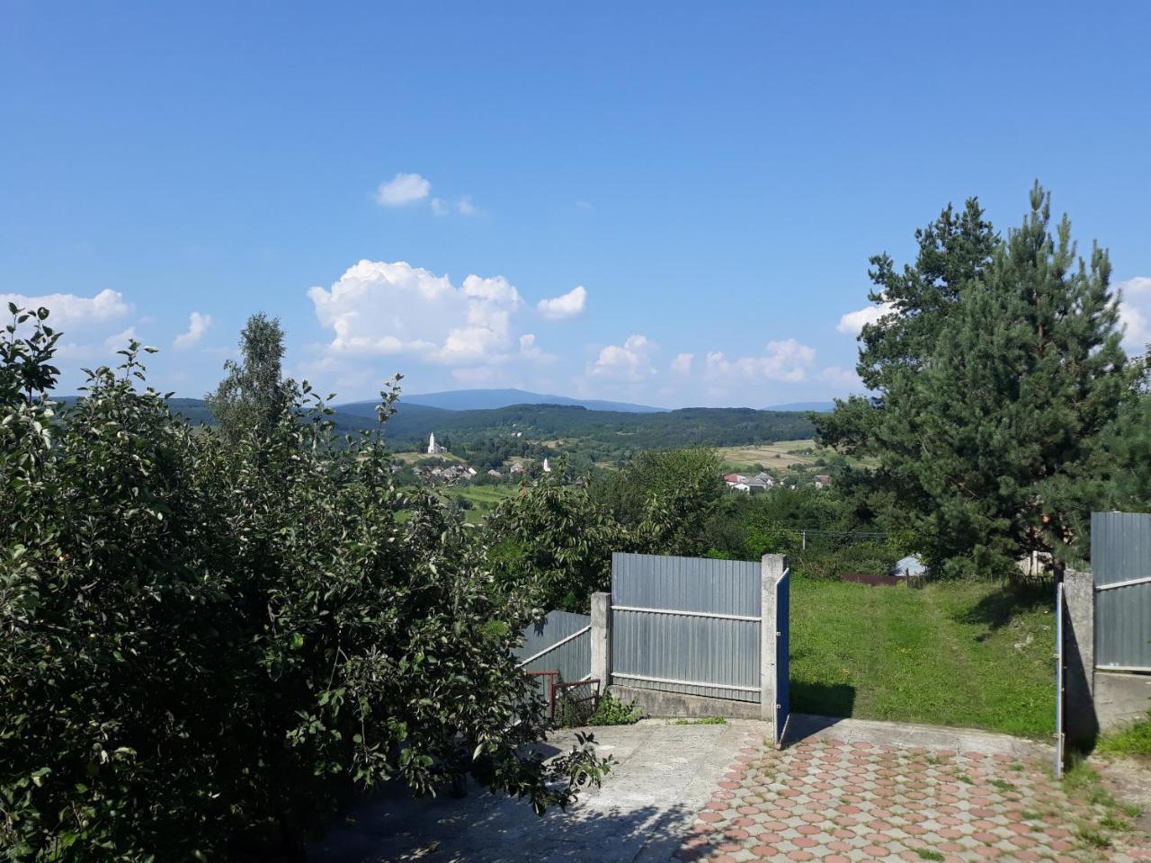 Котедж "Лісовий Затишок" Glubokoye Exterior photo